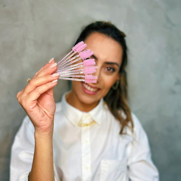 Foto da capa de Monique Leite Beauty - Design de Sobrancelhas e Extensão de Cílios